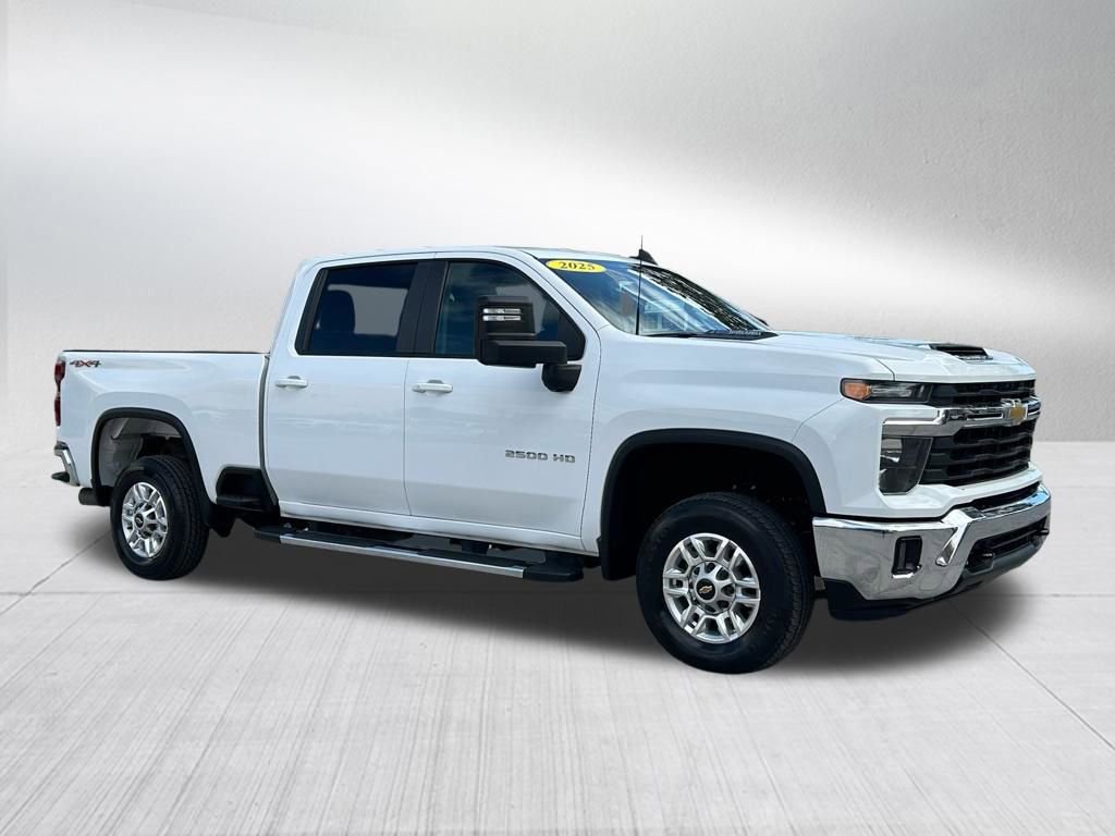 Used 2025 Chevrolet Silverado 2500 LT w/ Convenience Package image 3