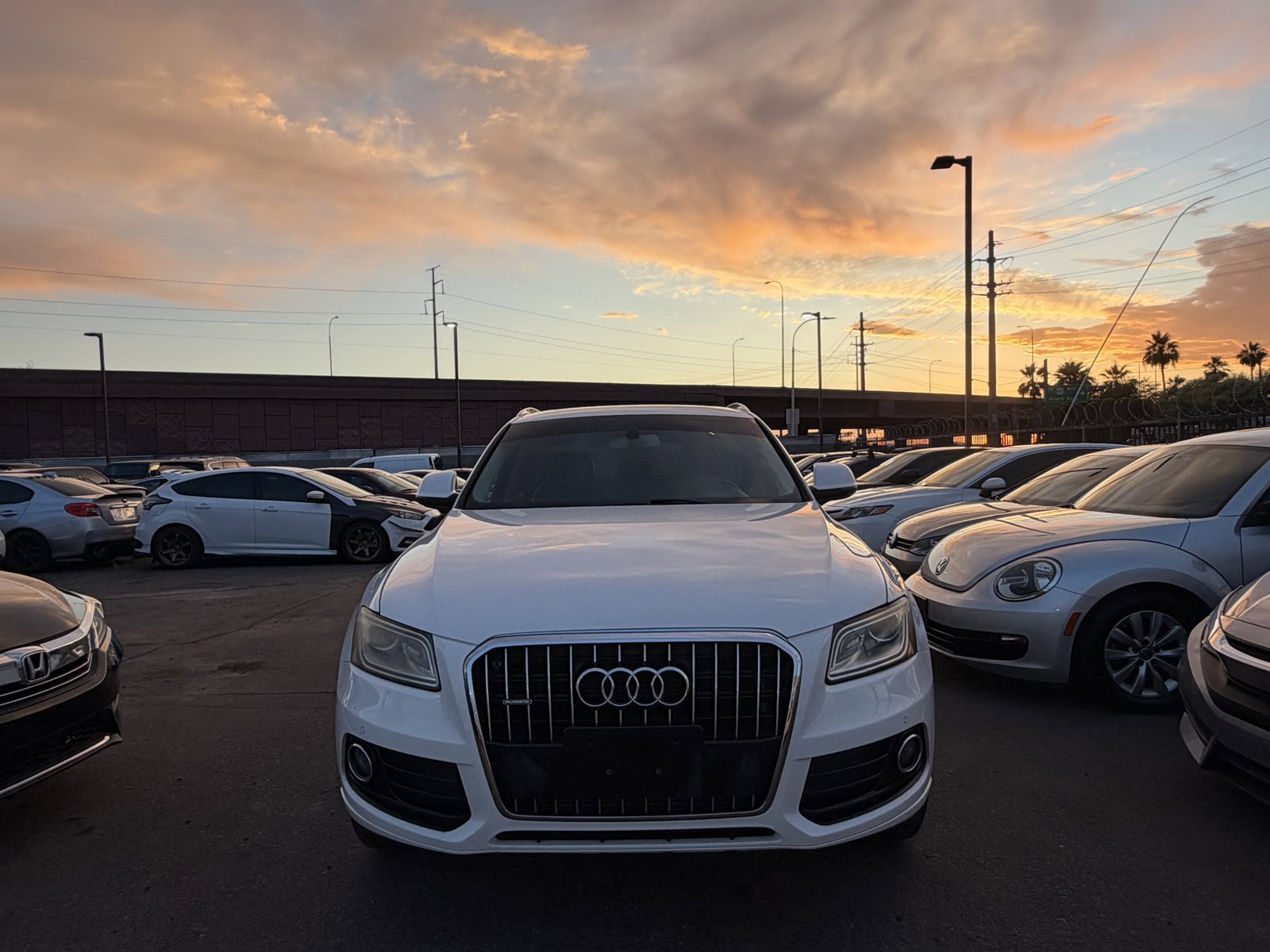 Used 2015 Audi Q5 2.0T Premium Plus w/ Technology Package AWD/4WD image 2