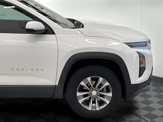 Certified 2025 Chevrolet Equinox LT FWD image 6