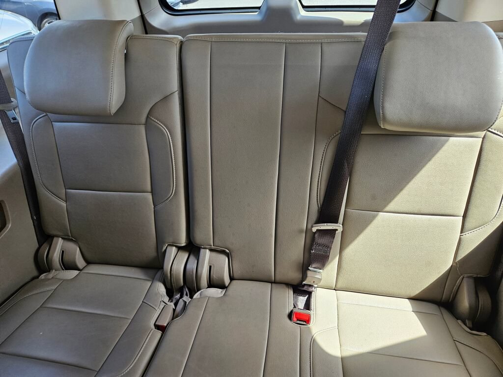 Used 2019 Chevrolet Suburban LT AWD/4WD image 11