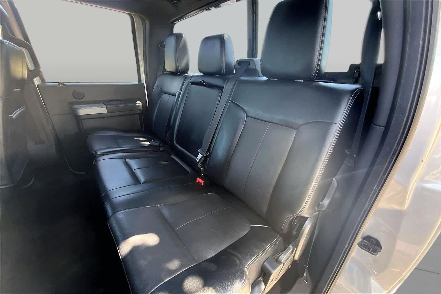 Used 2016 Ford F250 Lariat w/ Lariat Ultimate Package AWD/4WD image 21