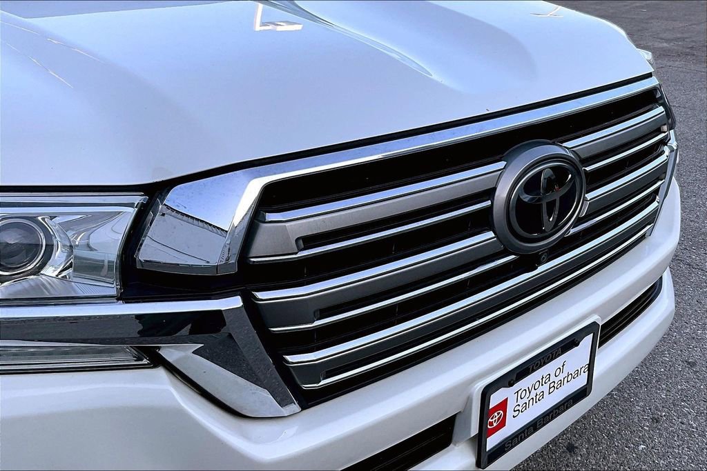 Used 2017 Toyota Land Cruiser AWD/4WD image 33