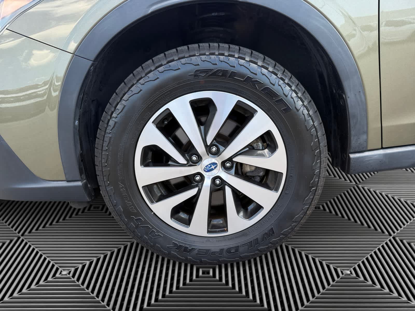 Used 2021 Subaru Outback Premium AWD/4WD image 9