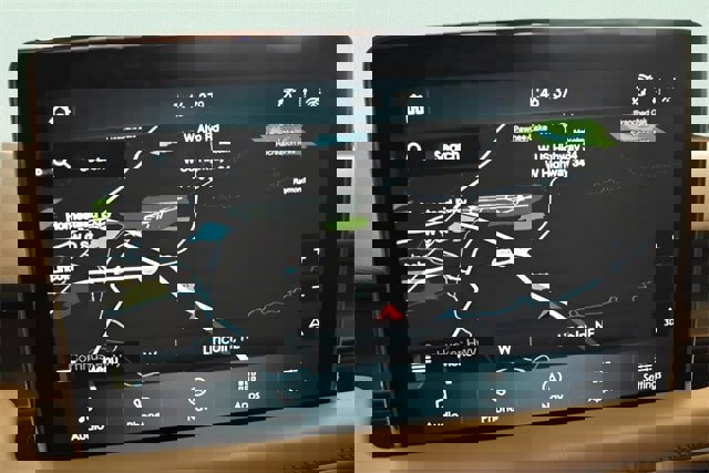 Used 2021 Lincoln Aviator Reserve w/ Equipment Group 202A image 8