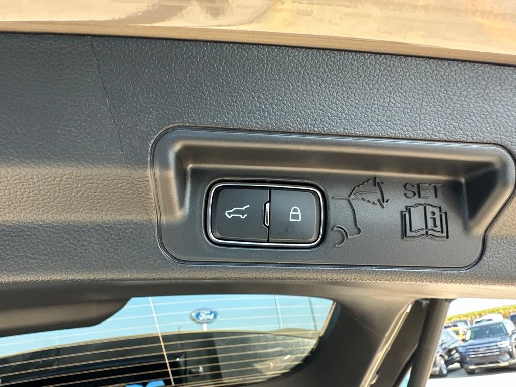 New 2026 Ford Explorer ST w/ Sun And Sound Package AWD/4WD image 34