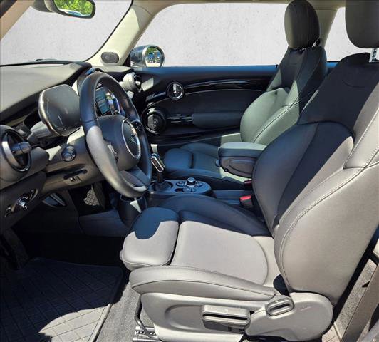 Used 2024 MINI Cooper SE image 16