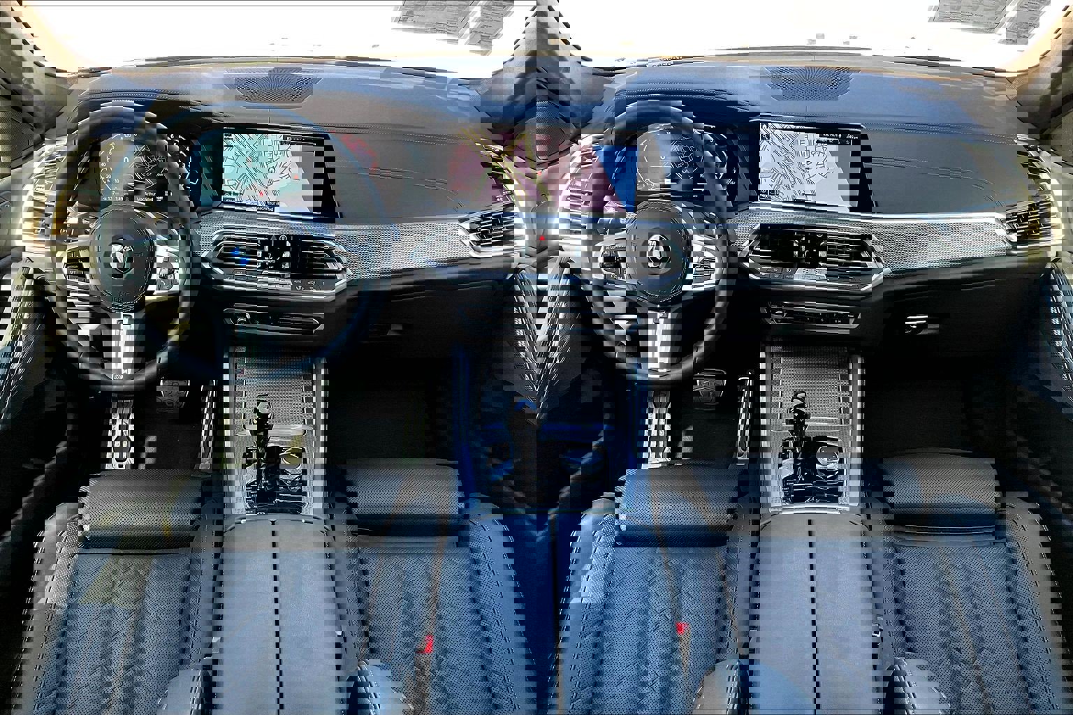 Used 2023 BMW X6 xDrive40i w/ M Sport Package image 16