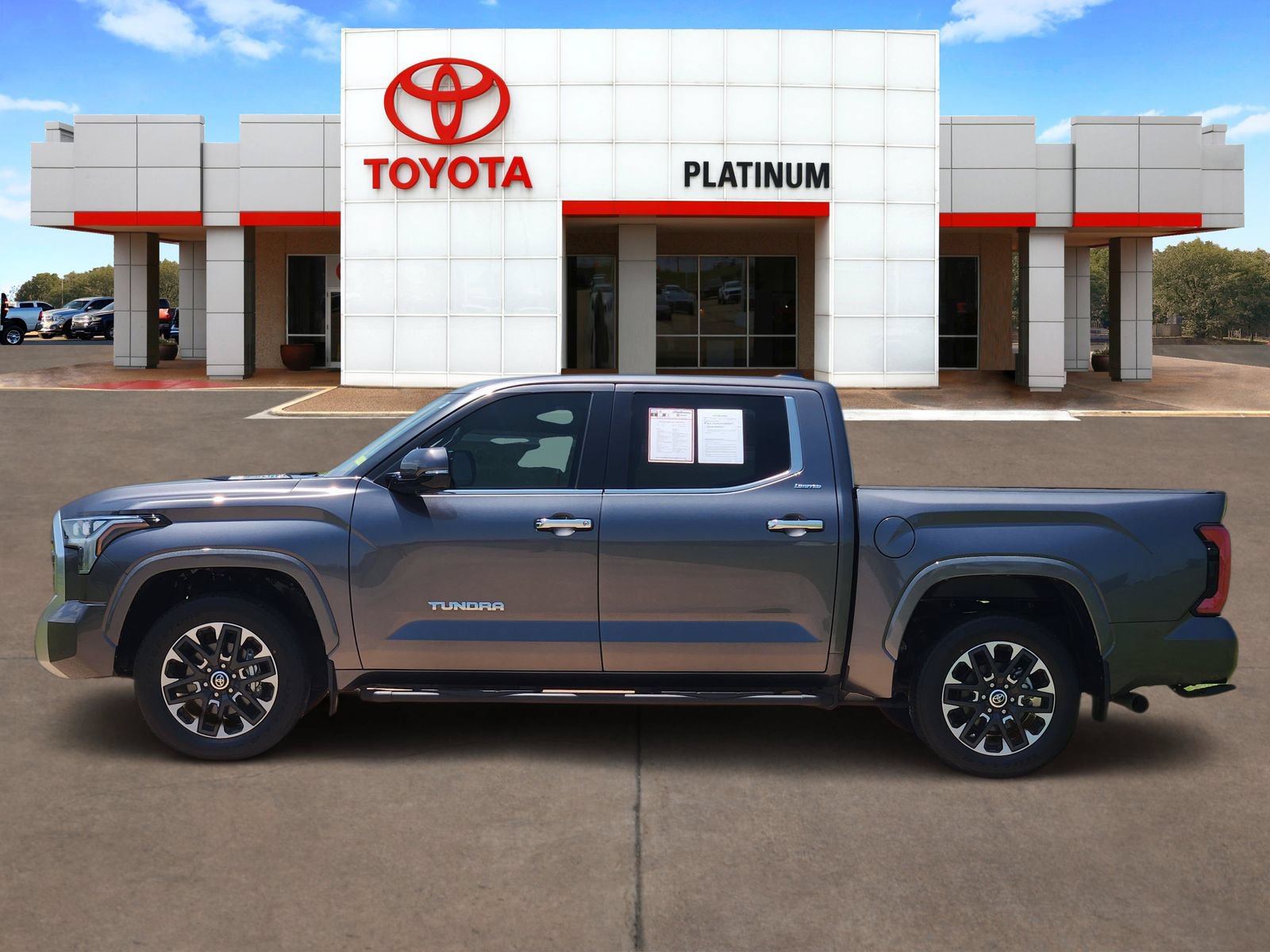 Used 2024 Toyota Tundra Limited AWD/4WD video 3
