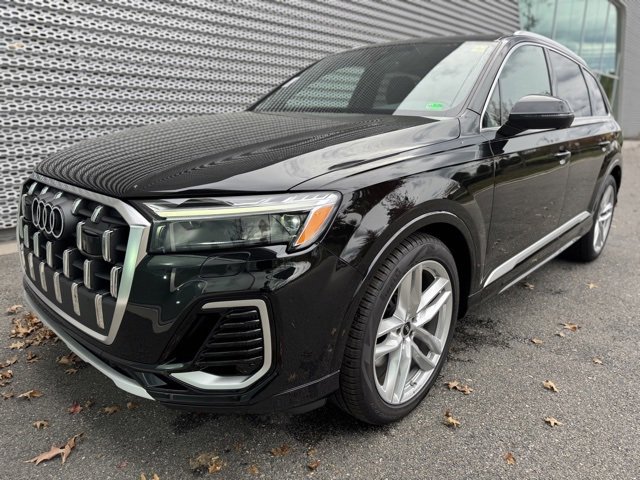 New 2025 Audi Q7 3.0T Premium Plus