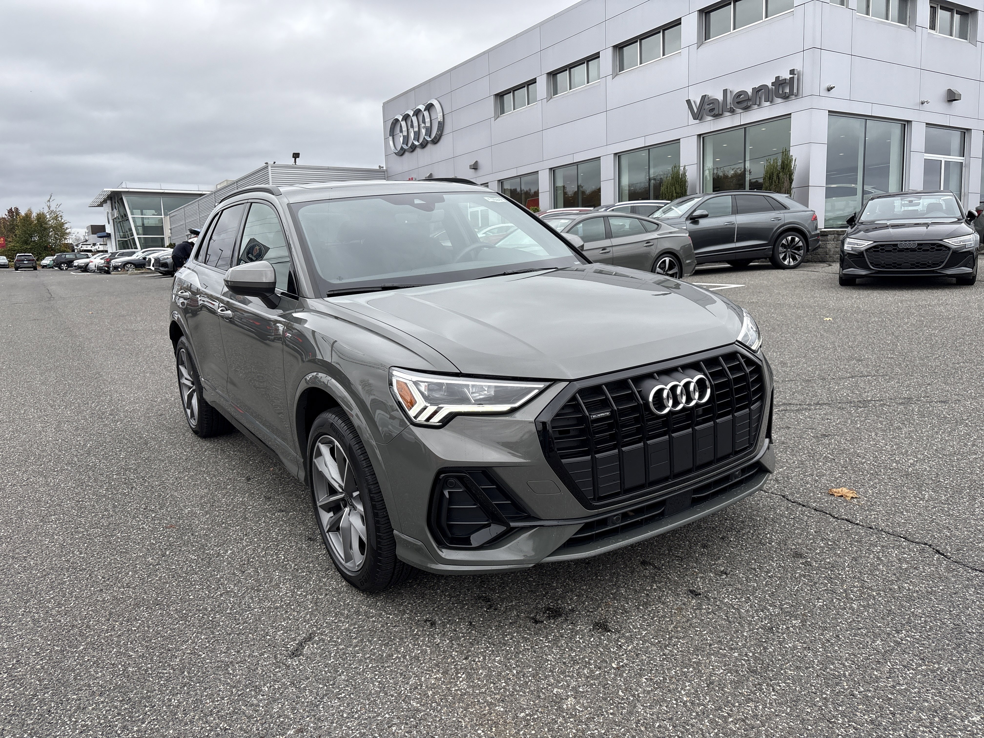 Certified 2025 Audi Q3 2.0T Premium