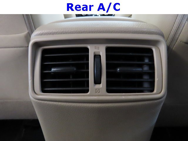 Used 2020 Nissan Rogue SV w/ Premium Package image 32