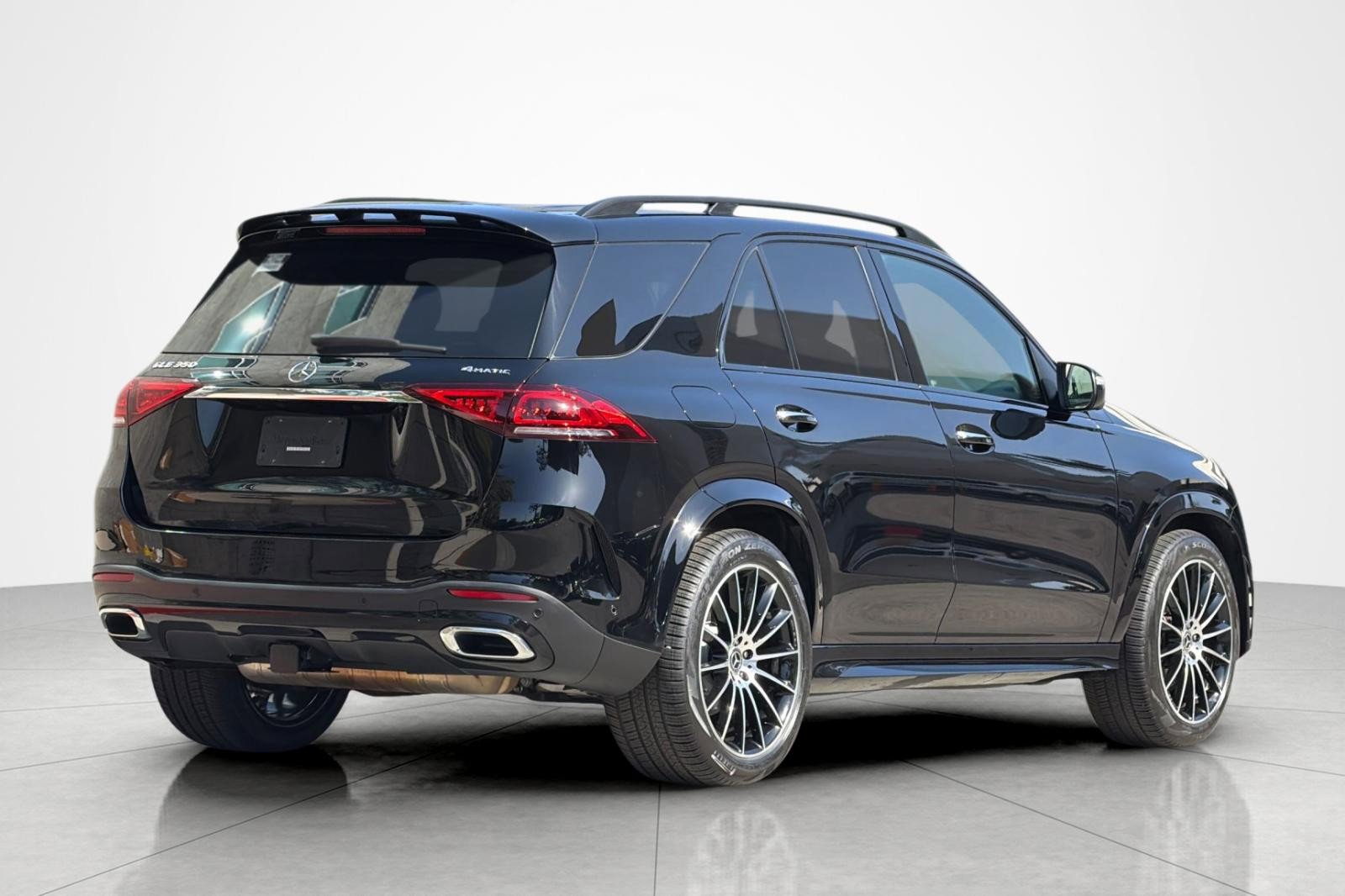 Used 2023 Mercedes-Benz GLE 350 4MATIC image 5