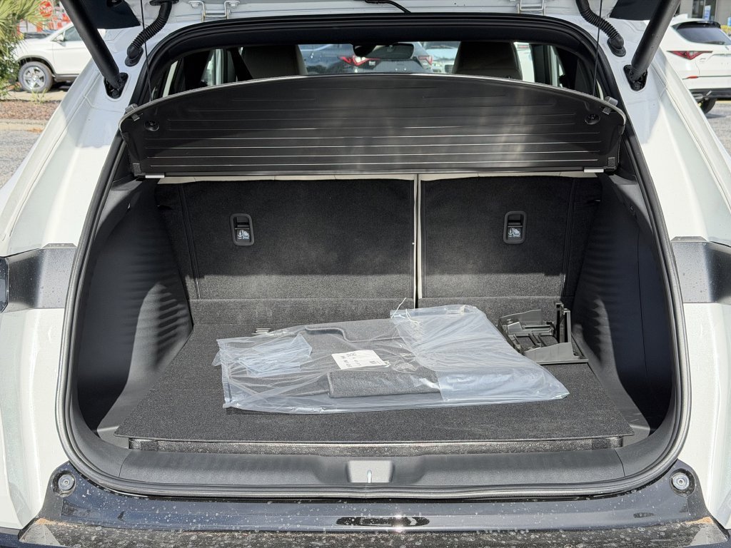 Certified 2025 Acura ADX A-Spec FWD image 9