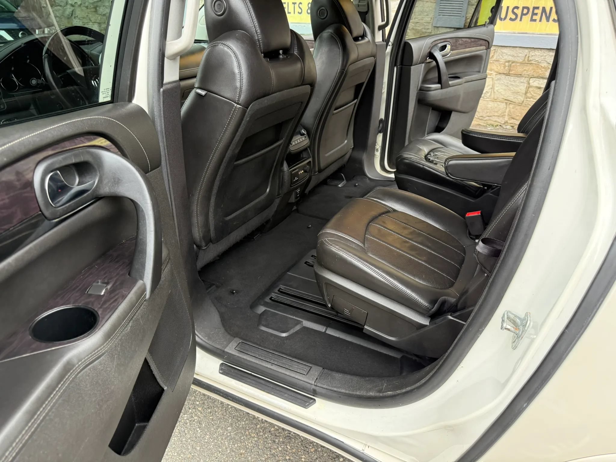 Used 2015 Buick Enclave Premium w/ Trailering Package AWD/4WD image 24