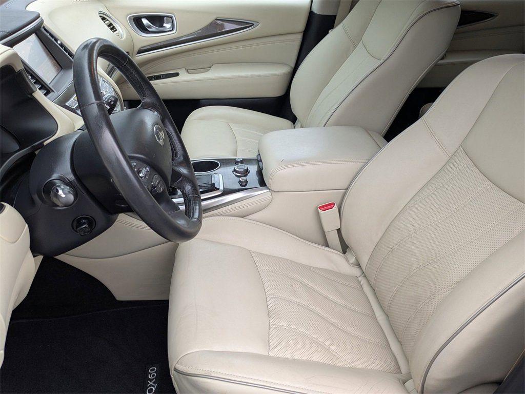 Used 2019 INFINITI QX60 Luxe w/ Essential Package image 11