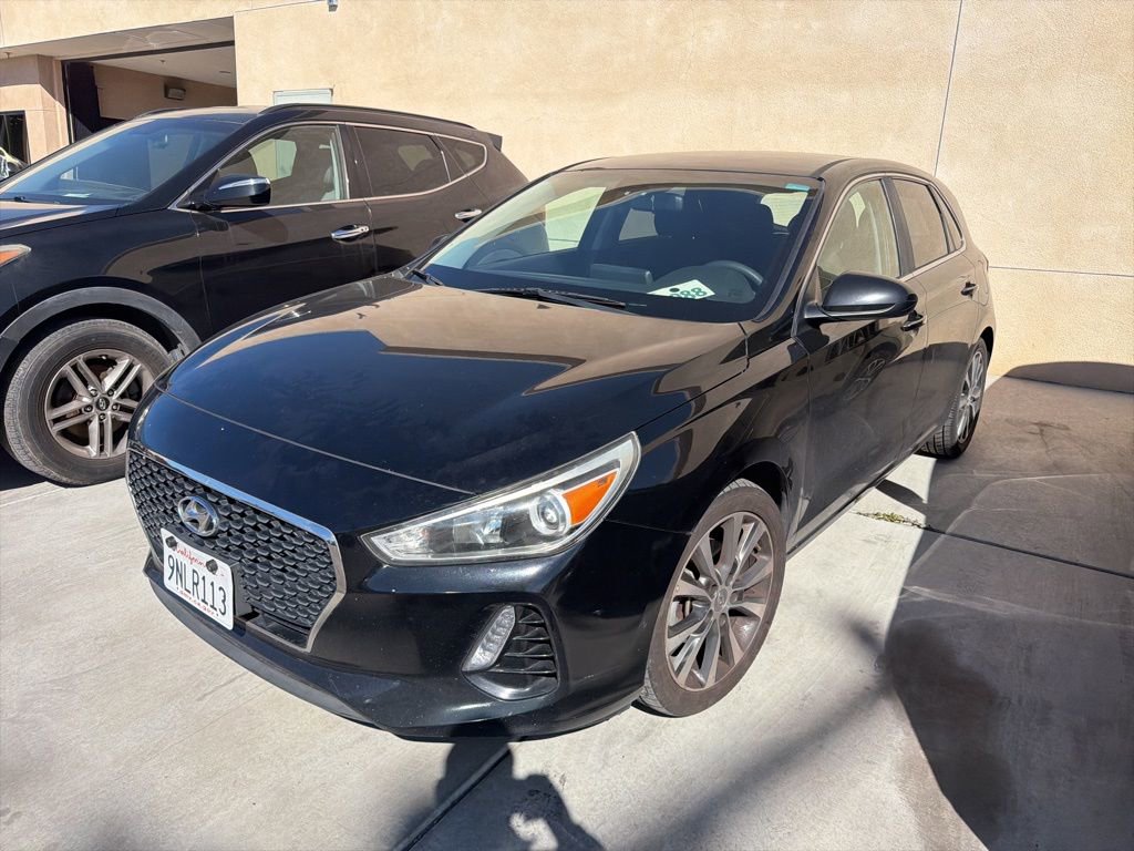 Used 2018 Hyundai Elantra GT image 1