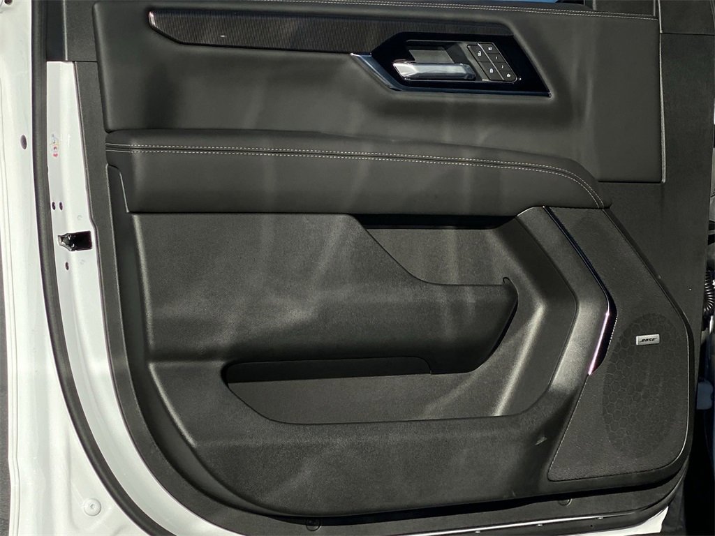 New 2026 GMC Yukon Elevation image 30