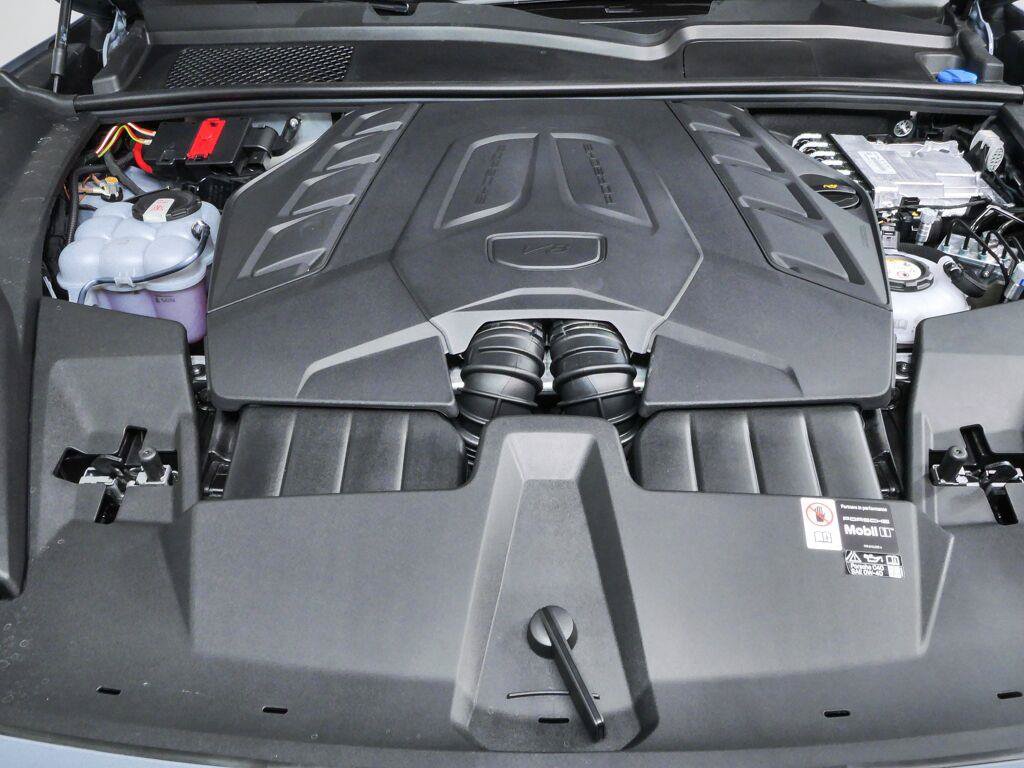 New 2026 Porsche Cayenne Turbo AWD/4WD image 33