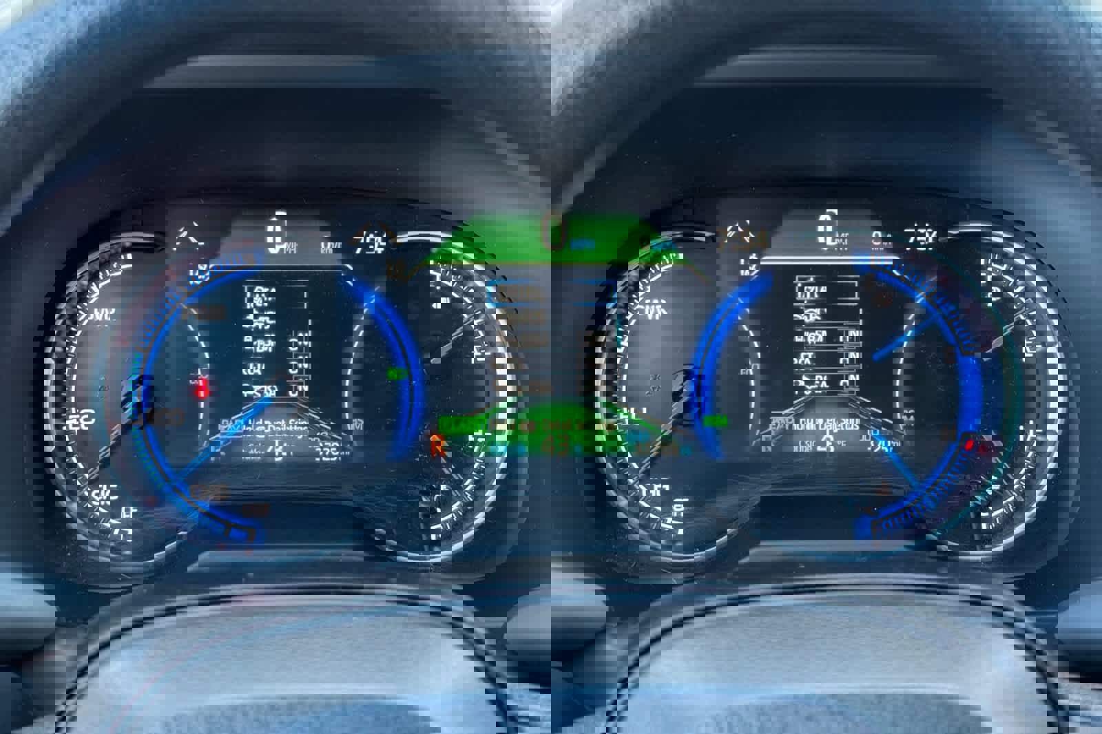 Used 2024 Toyota RAV4 LE image 27