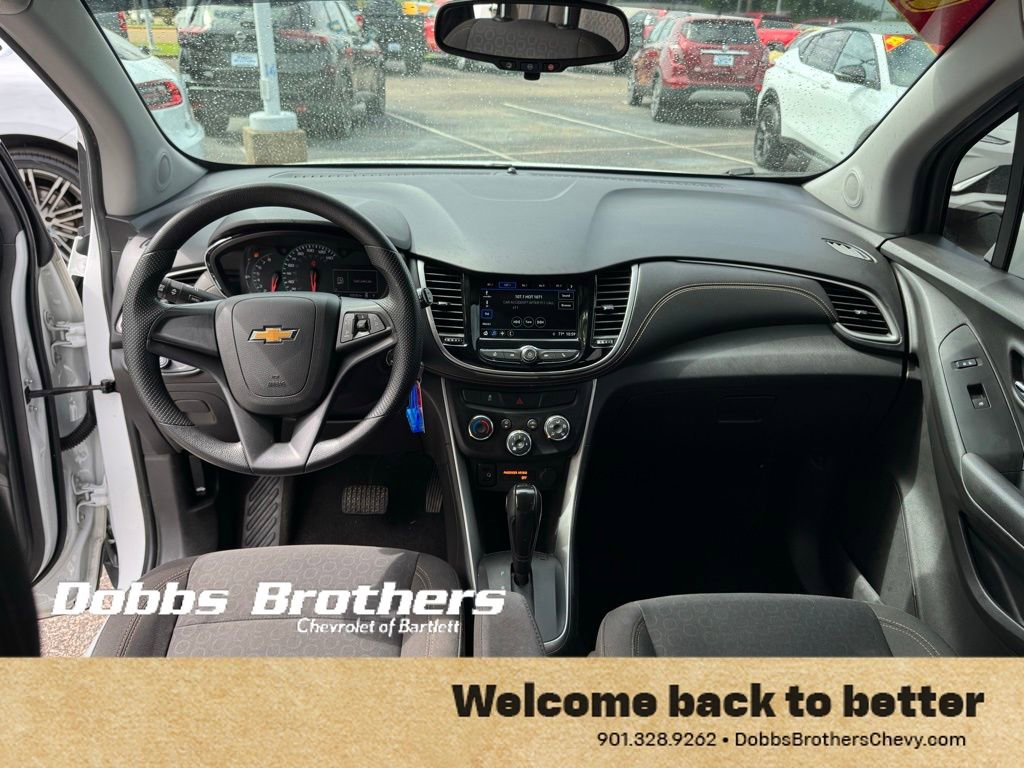 Used 2018 Chevrolet Trax LS AWD/4WD image 12