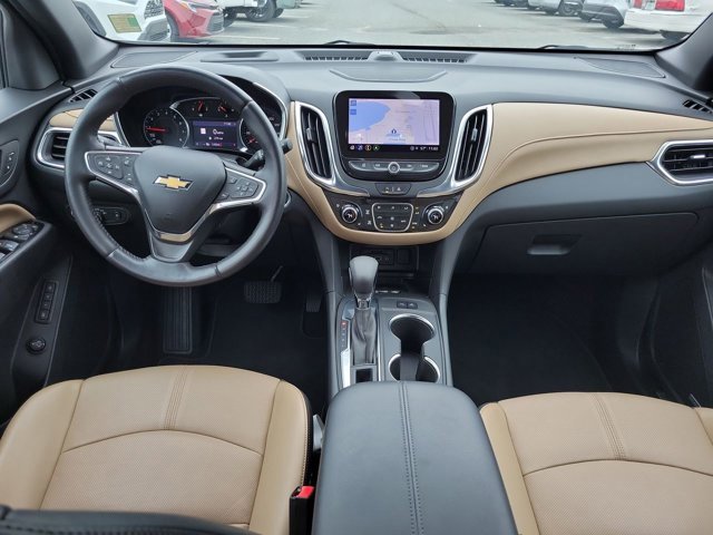 Used 2022 Chevrolet Equinox Premier image 2