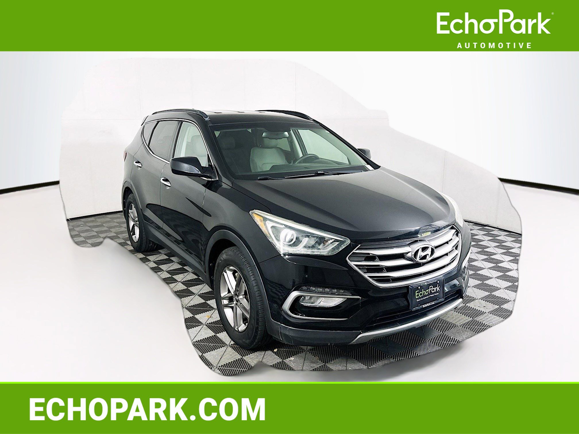Used 2017 Hyundai Santa Fe Sport FWD image 1