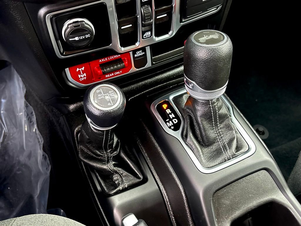 Used 2024 Jeep Wrangler Unlimited image 22