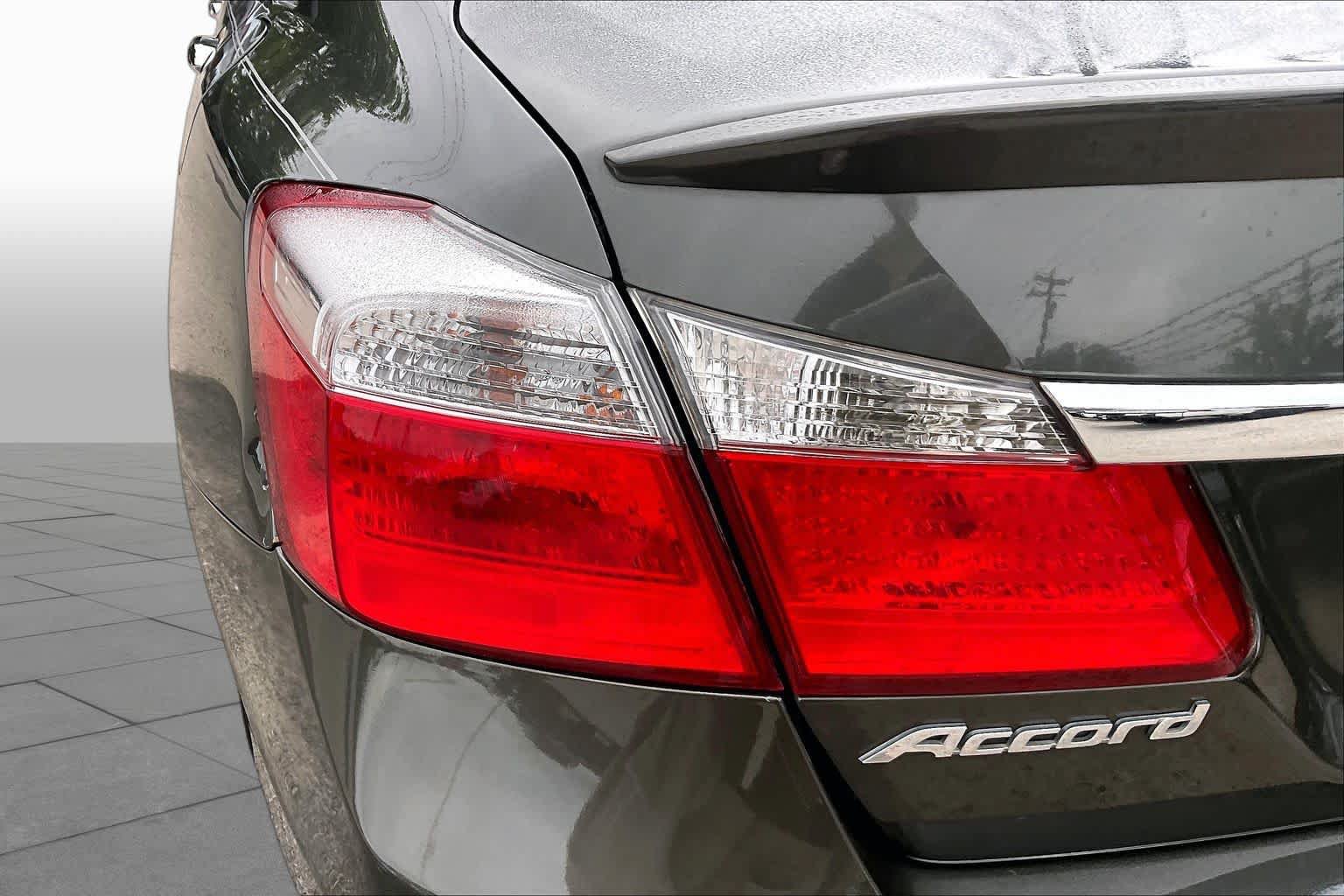 Used 2013 Honda Accord Sport image 27