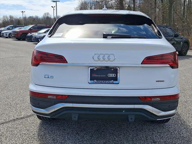 Certified 2023 Audi Q5 2.0T Premium w/ Convenience Package image 5