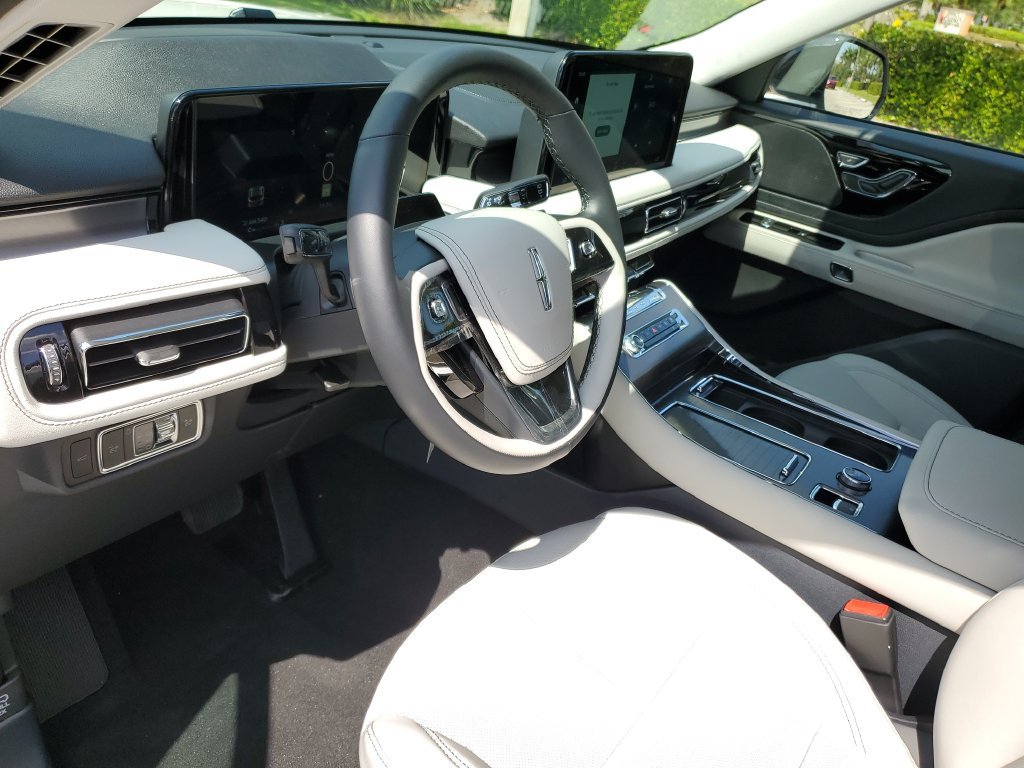 New 2026 Lincoln Aviator 2WD image 20