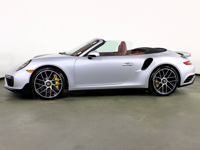 Used 2017 Porsche 911 Turbo S image 2