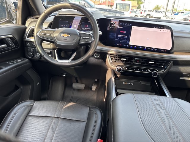 Used 2025 Chevrolet Tahoe High Country w/ Sun And Tow Package AWD/4WD image 19