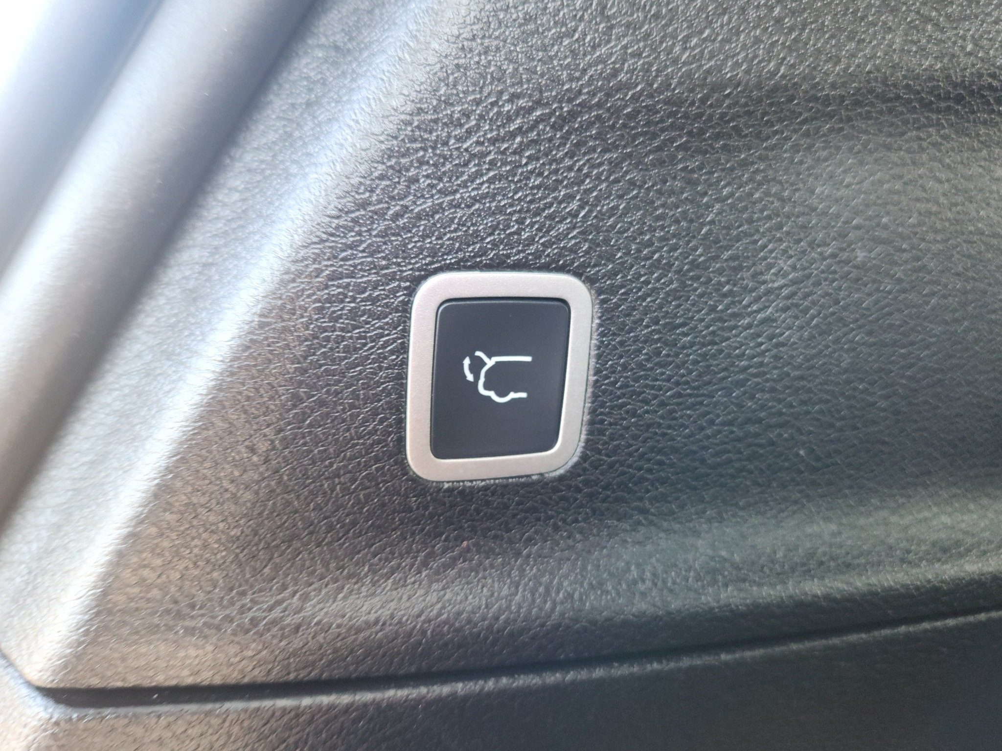 New 2026 Chrysler Voyager LX FWD image 24