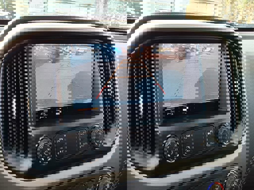 Used 2020 GMC Canyon Denali image 25