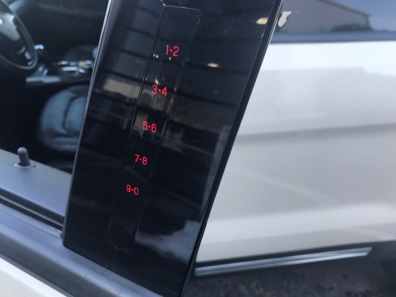 Used 2018 Ford Explorer XLT w/ Equipment Group 202A image 36