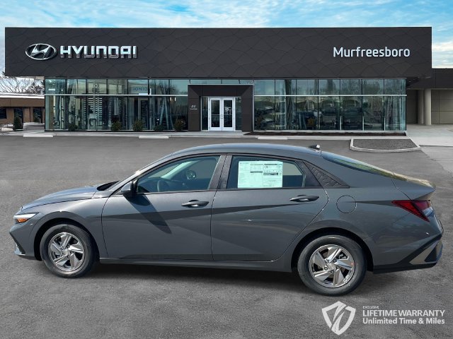 New 2026 Hyundai Elantra SE FWD image 7