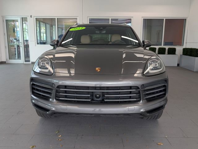 Used 2023 Porsche Cayenne AWD/4WD image 2