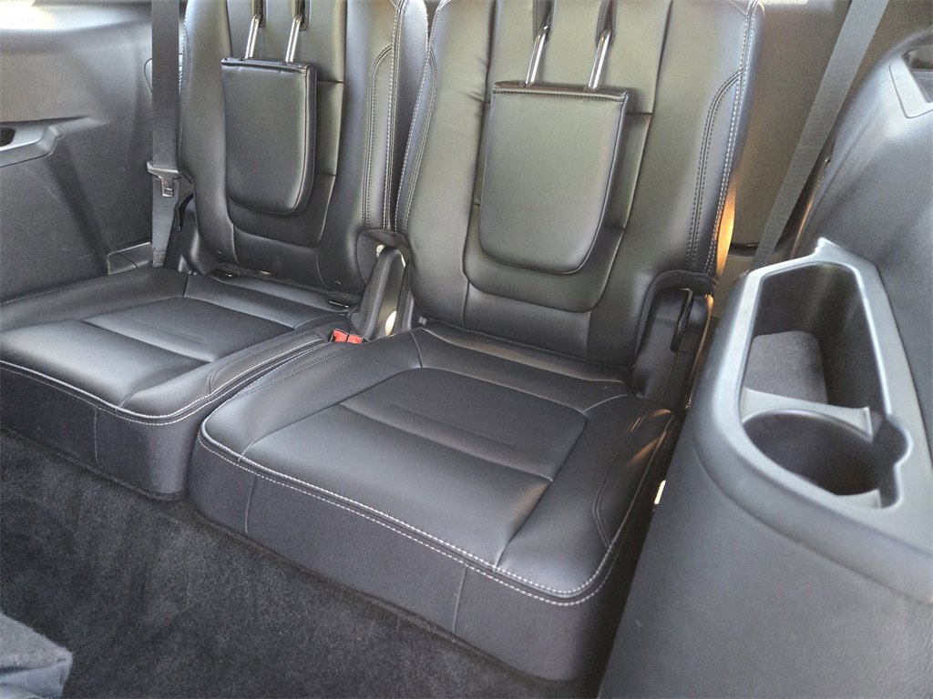 Used 2016 Ford Explorer Limited image 32