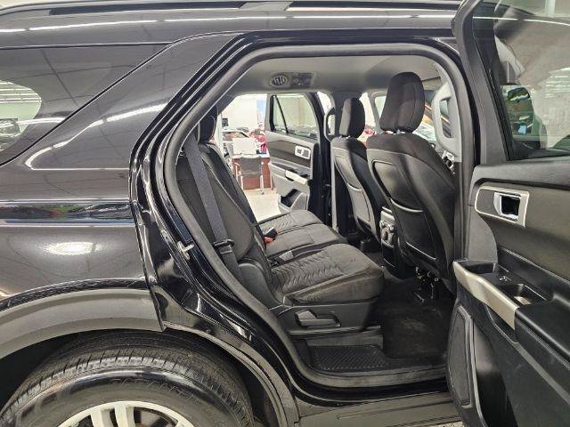 Used 2020 Ford Explorer XLT AWD/4WD image 11