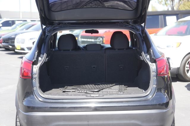 Used 2019 Nissan Rogue Sport S w/ Appearance Package image 30