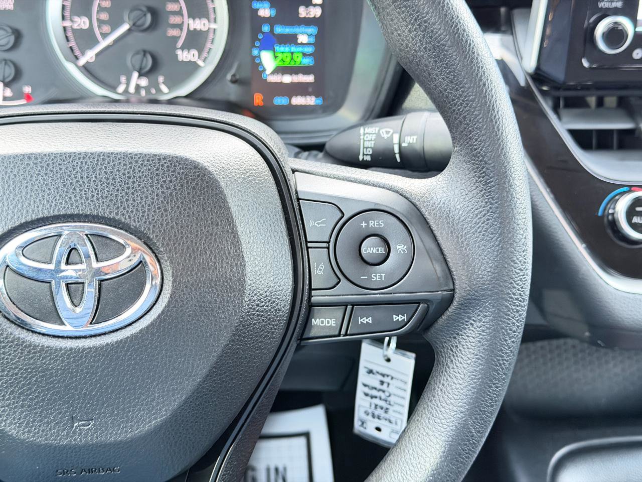 Used 2021 Toyota Corolla LE FWD image 48