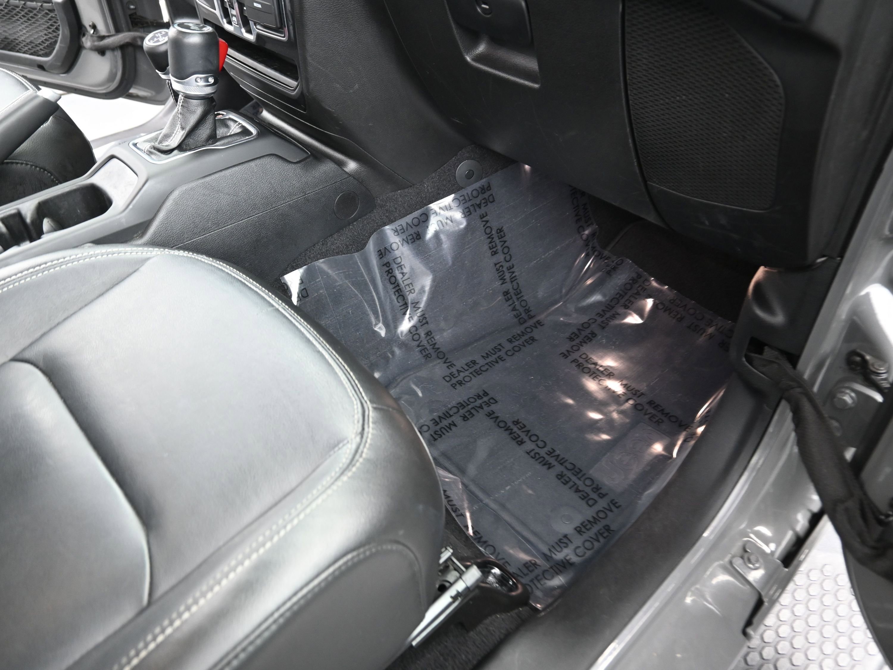 Used 2021 Jeep Wrangler Unlimited Sahara w/ Cold Weather Group image 19