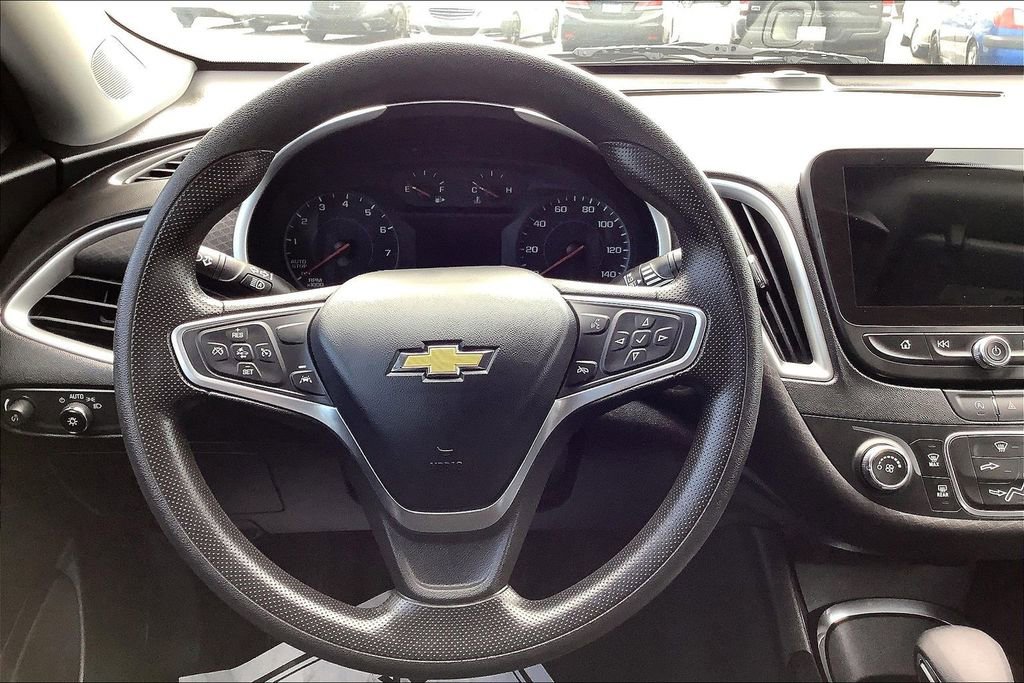 Used 2022 Chevrolet Malibu LS image 5