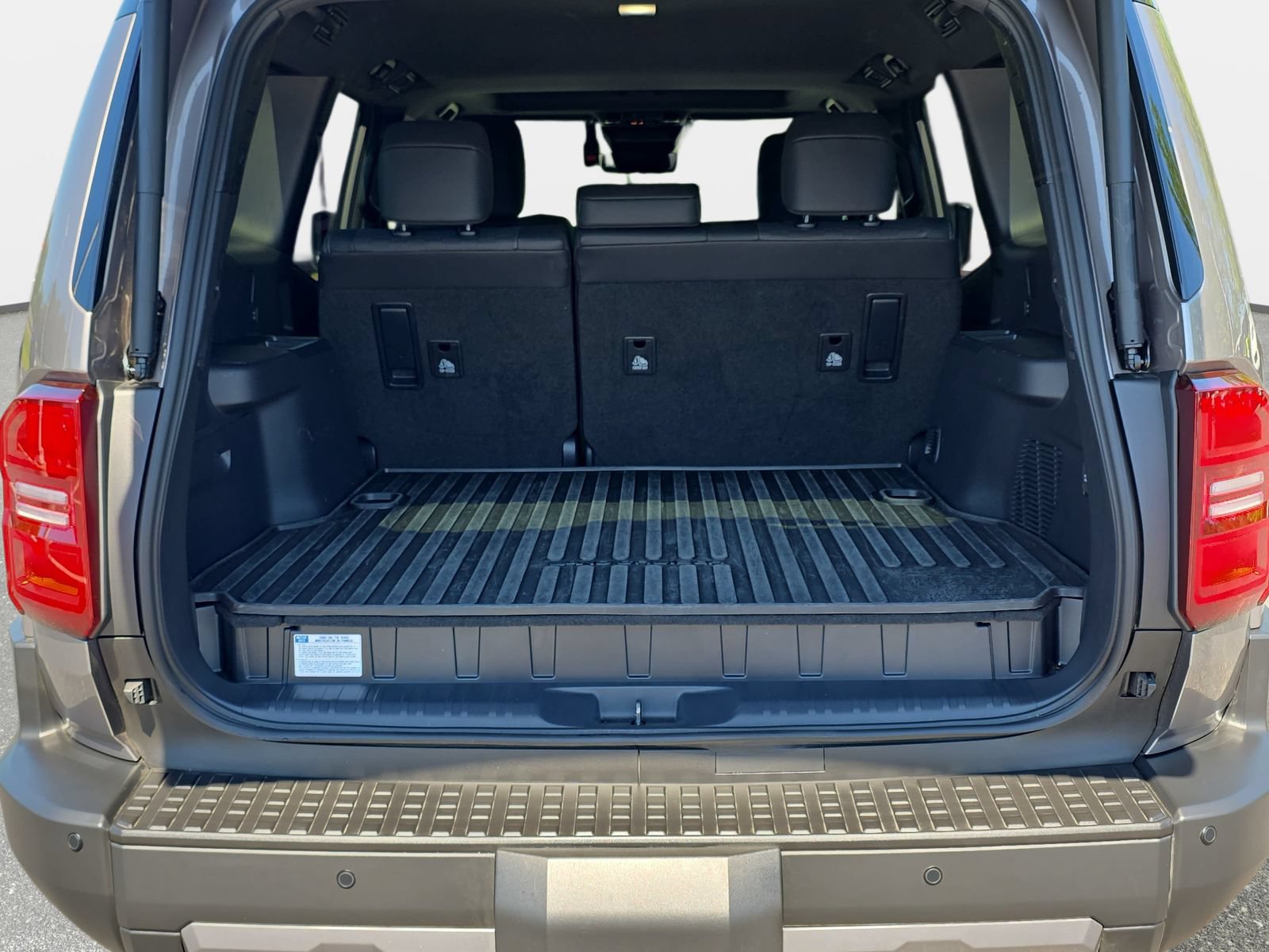 Used 2025 Toyota Land Cruiser w/ Premium Package AWD/4WD image 12
