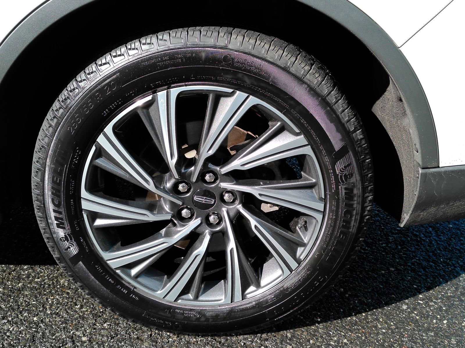 Used 2025 Lincoln Aviator AWD w/ Equipment Group 101A image 32
