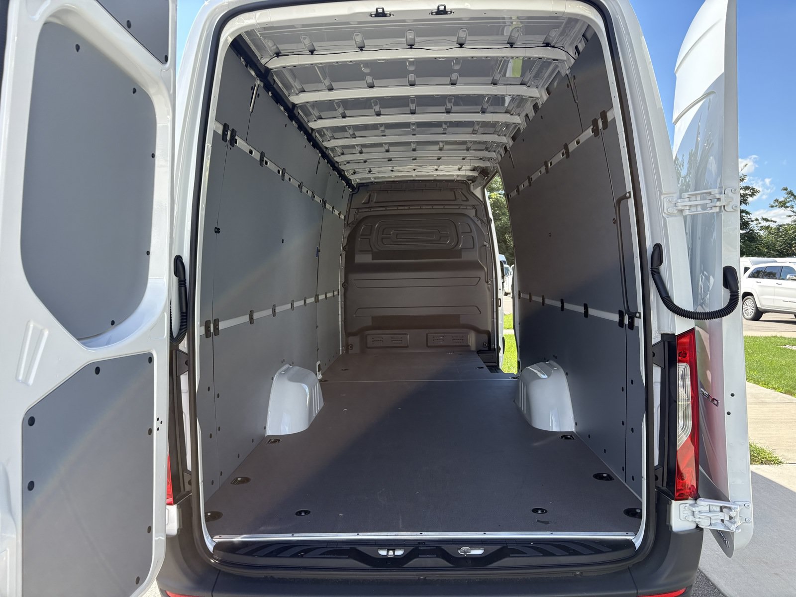 New 2026 Mercedes-Benz Sprinter 2500 image 5