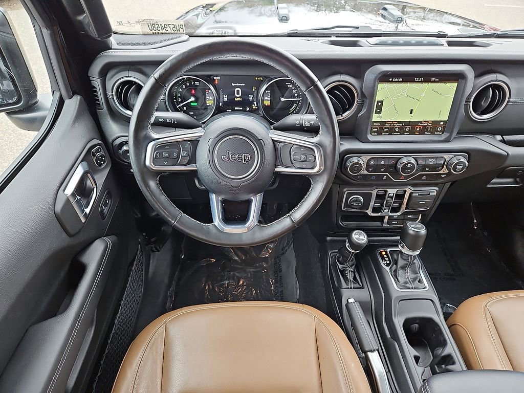 Used 2023 Jeep Wrangler Unlimited Sahara w/ Cold Weather Group AWD/4WD image 12