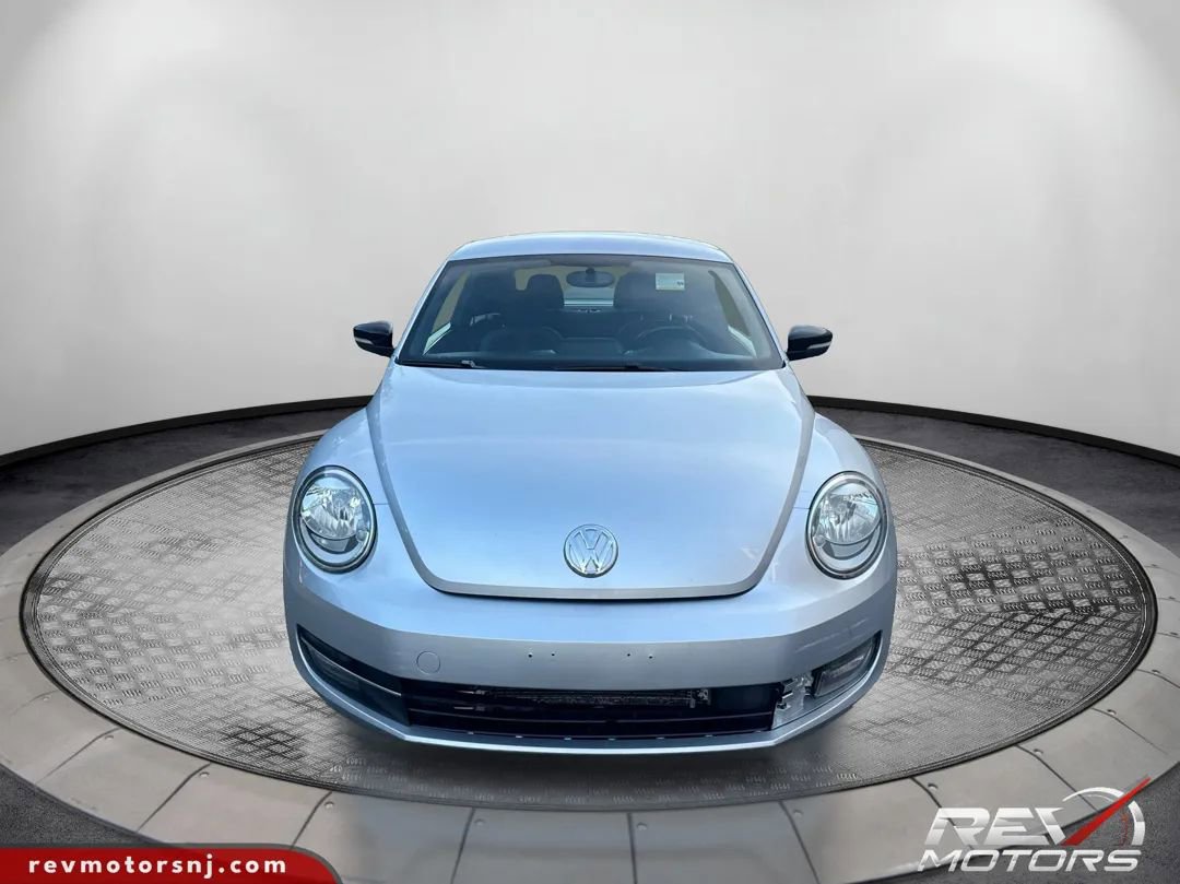 Used 2012 Volkswagen Beetle 2.0T image 8