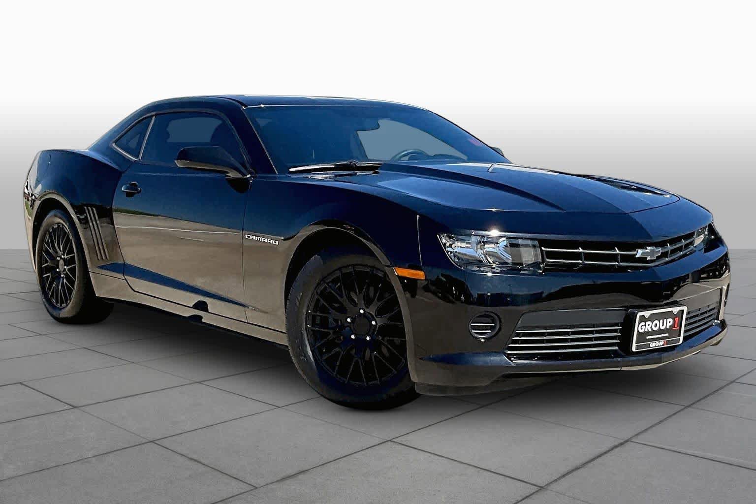 Used 2015 Chevrolet Camaro LS RWD image 3