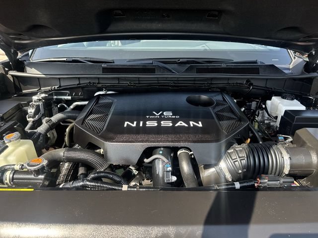 Used 2025 Nissan Armada PRO-4X w/ Pro-4X Premium Package AWD/4WD image 30